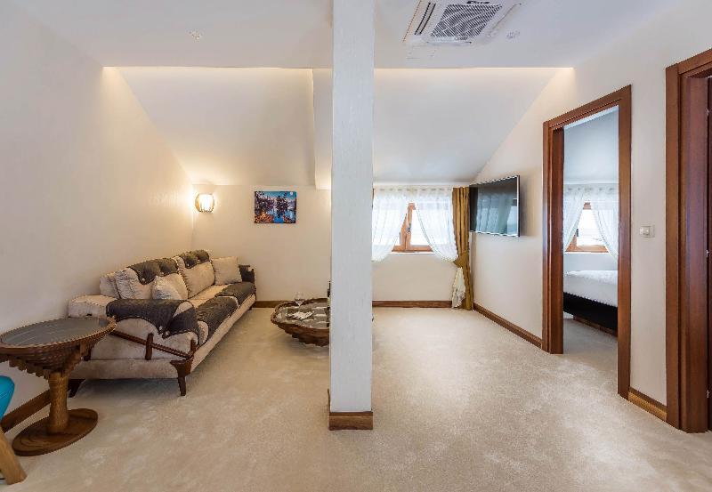 Waikiki * Tivat
